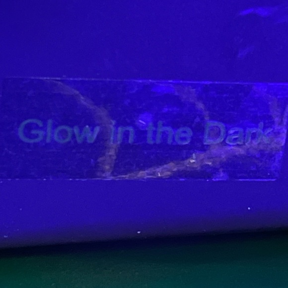 BETSEY JOHNSON NIB Glow In The Dark CREEP IT REAL Eyeball Halloween Earrings - Picture 6 of 10